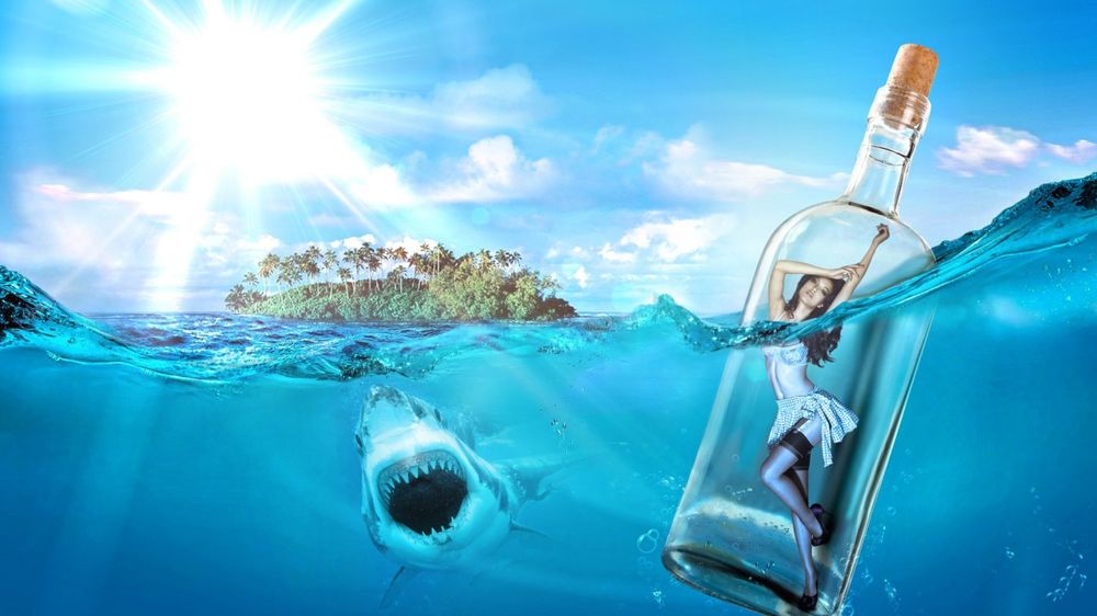 Обои для рабочего стола Девушка в стеклянной бутылке плавает в океане рядом с островом и акула ей не страшна