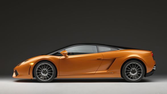 Обои на рабочий стол Авто, Ламборджини / Lamborghini золотистый