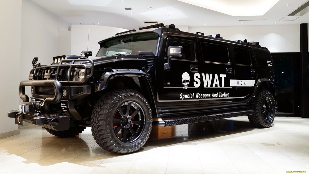 Обои для рабочего стола Черный внедорожник Хаммер / Hummer H2 SWAT