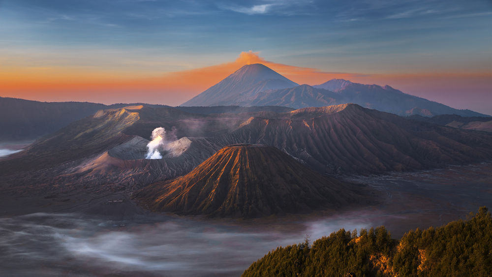 Обои для рабочего стола Mount Bromo / Вулкан Бромо в Indonesia / Индонезии