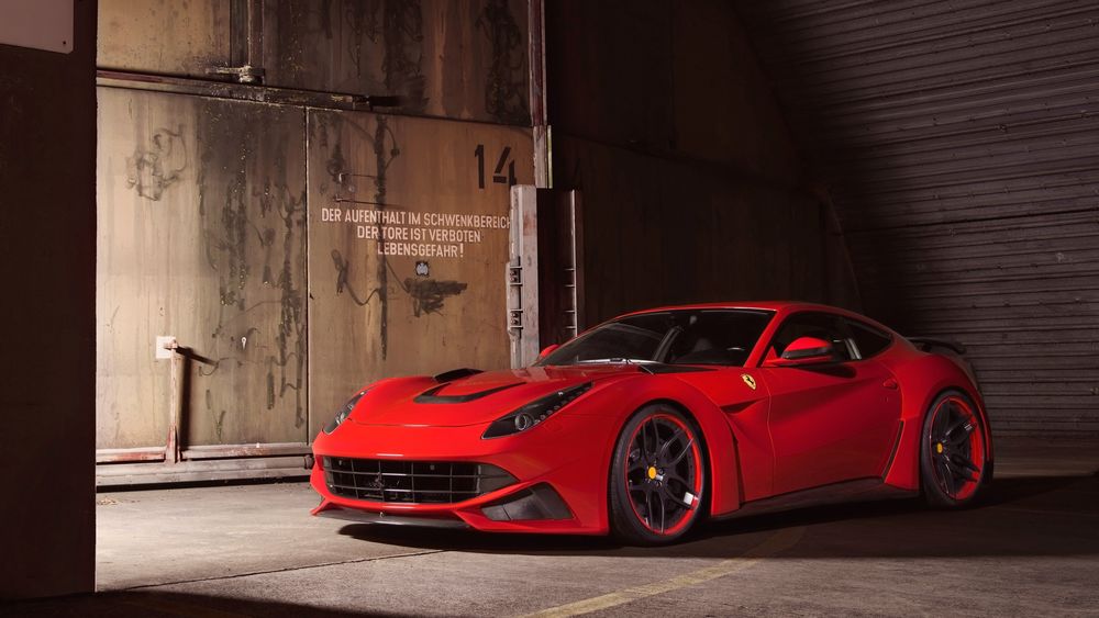 Обои для рабочего стола Красный автомобиль Ferrari F12 Berlinetta