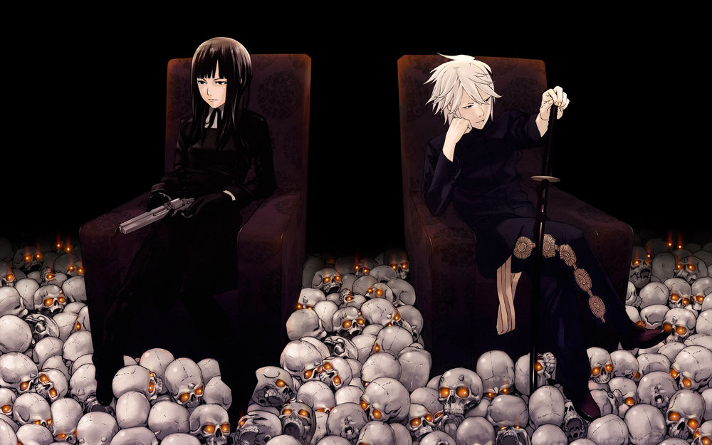 Обои для рабочего стола Kikio Uchida и Kyona Karasuma сидят в креслах на куче черепов с горящими глазами, art by Yuusuke Kozaki