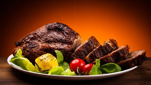 Обои на рабочий стол Запеченное мясо с овощами