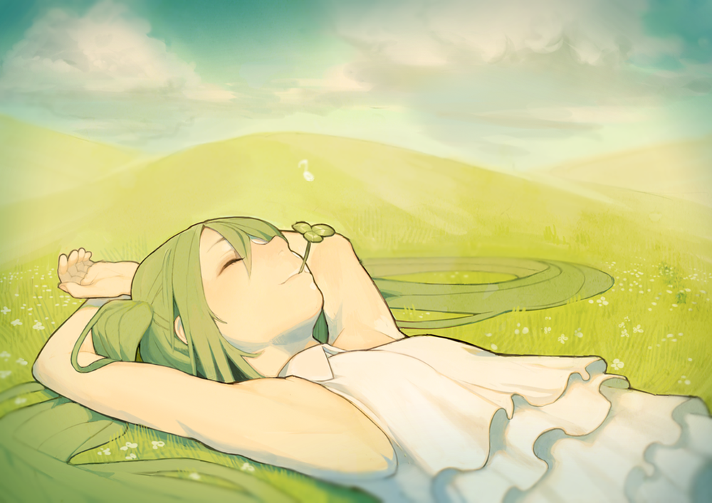 Обои для рабочего стола Vocaloid Hatsune Miku / Вокалоид Хатсуне Мику лежит в траве