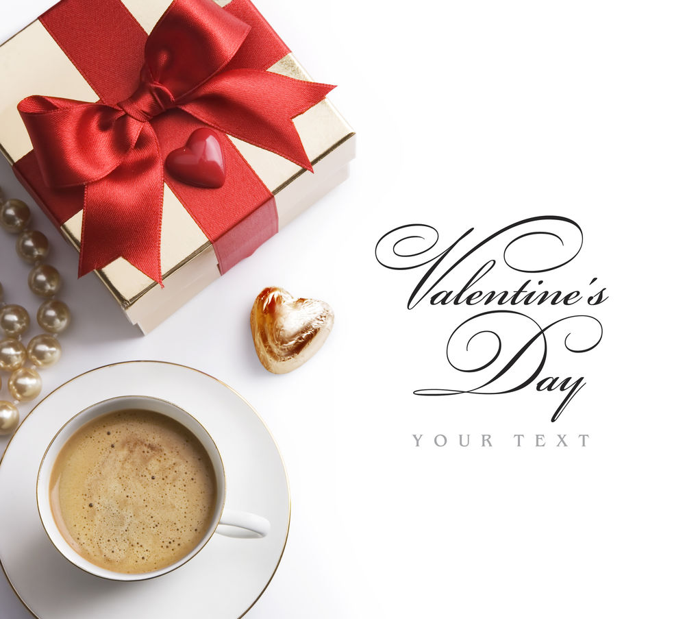 Обои для рабочего стола Чашка кофе и подарок (Valentines Day)