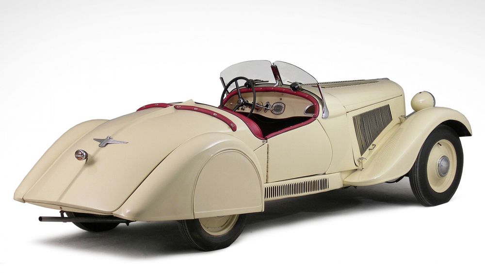 Обои для рабочего стола Ретро автомобиль Adler, 1935, бежевый, вид сбоку на белом фоне