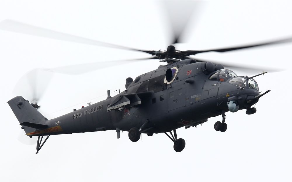 Обои для рабочего стола Многоцелевой российский вертолет МИ - 6