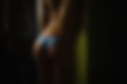 Обои для рабочего стола Классная попка в голубеньких трусиках, фотограф alex burn