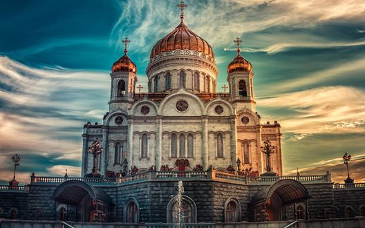 Обои на рабочий стол Храм Христа Спасителя в Москве на фоне неба, фотограф Андрей Васильев