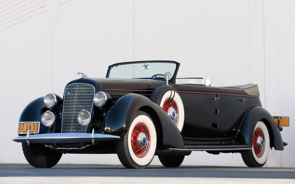 Обои для рабочего стола Автомобиль Lincoln K Dual Windshield Convertible Sedan 1936 на белом фоне