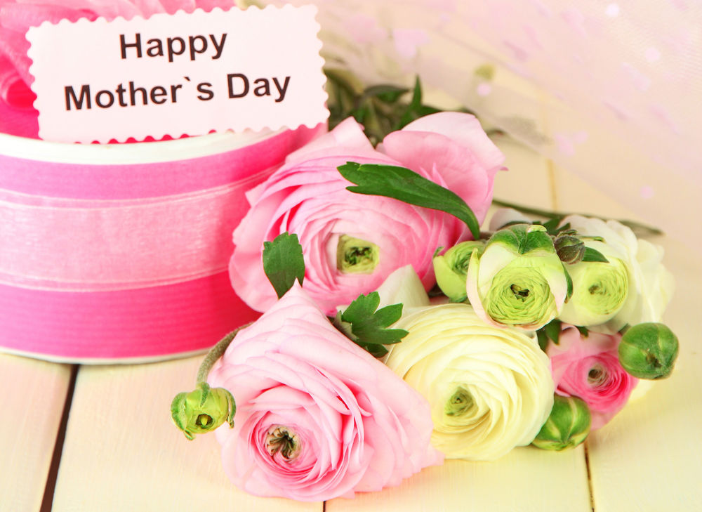 Обои для рабочего стола 8 Марта, Happy Mothers day, букет с подарком