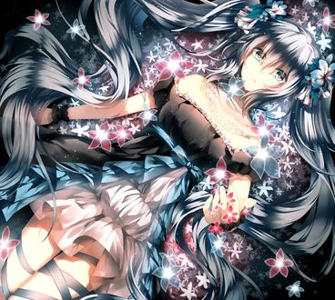 Обои на рабочий стол Vocaloid Hatsune Miku / Вокалоид Хатсуне Мику лежит среди сияющих прозрачных синих и красных цветов, art by Fuuna