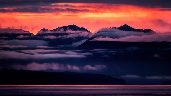 Обои на рабочий стол Восход над Ледяным проливом / Icy Strait Sunrise by Dirk Seifert