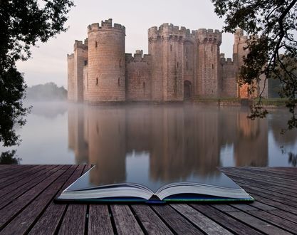 Обои на рабочий стол Замок на воде, мостик и книга, уходящая в воду