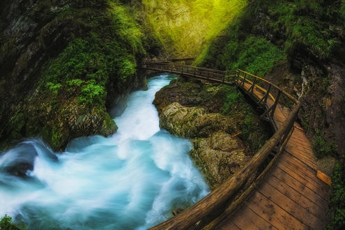 Обои на рабочий стол Long Vintgar gorge in Slovenia / ущелье Винтгар в Словении, by roblfc1892