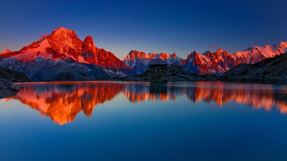 Обои на рабочий стол Lac Blanc / Белое озеро, Французские Альпы, закат