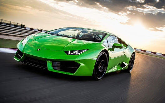Обои на рабочий стол Автомобиль Lamborghini Huracan зеленый на скоростной трассе