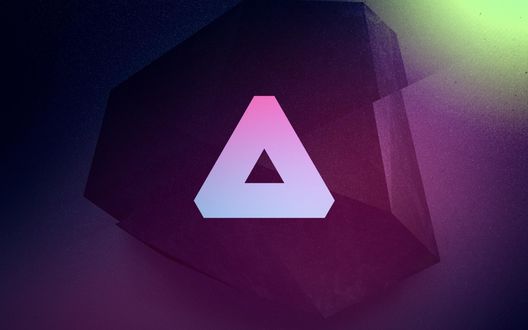 Обои на рабочий стол Абстрактная треугольная фигура