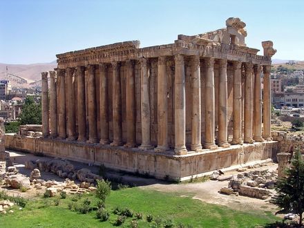 Обои на рабочий стол Lebanon, Beirut, BacchusTemple / Ливан, Бейрут, развалины римского храма Вакха