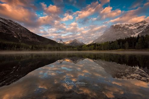 Обои на рабочий стол Wedge Pond Kananaskis, Alberta Canada / Клин пруд Кананаскисе, Альберта Канада, фотограф Sherwin Calaluan