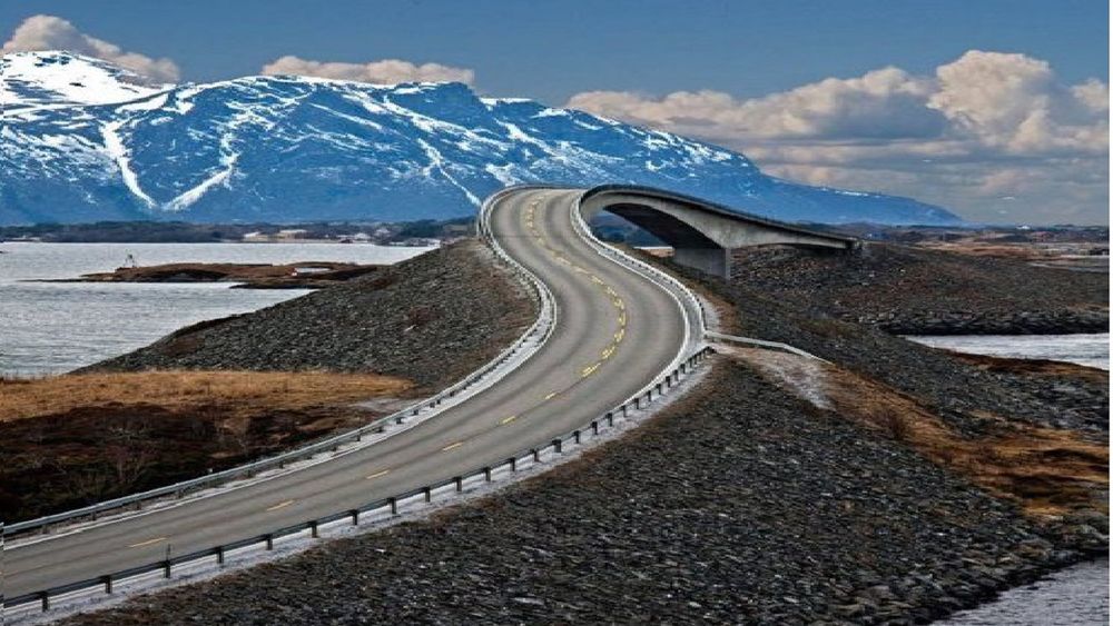 Обои для рабочего стола Storseisundet Bridge, The Drunk Bridge, Norway / Сторсезандетский мост, иначе Пьяный мост, Норвегия