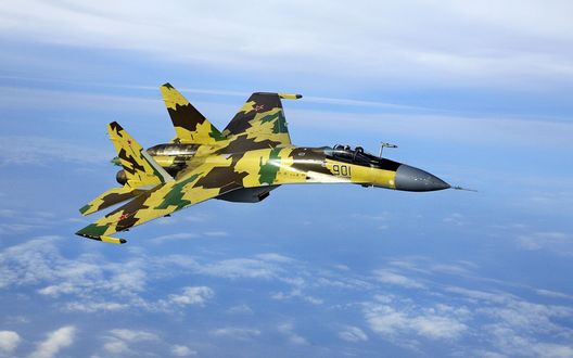 Обои на рабочий стол Российский многоцелевой сверхманевренный истребитель, поколения 4++ Су-35 / Flanker-Е+ в небе