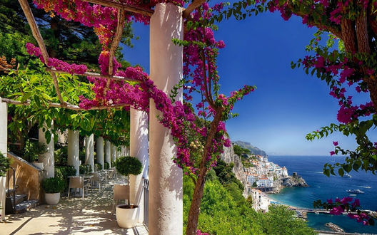 Обои на рабочий стол Manarola, Italy / Манарола, Италия, небо, море, город, цветы, лето