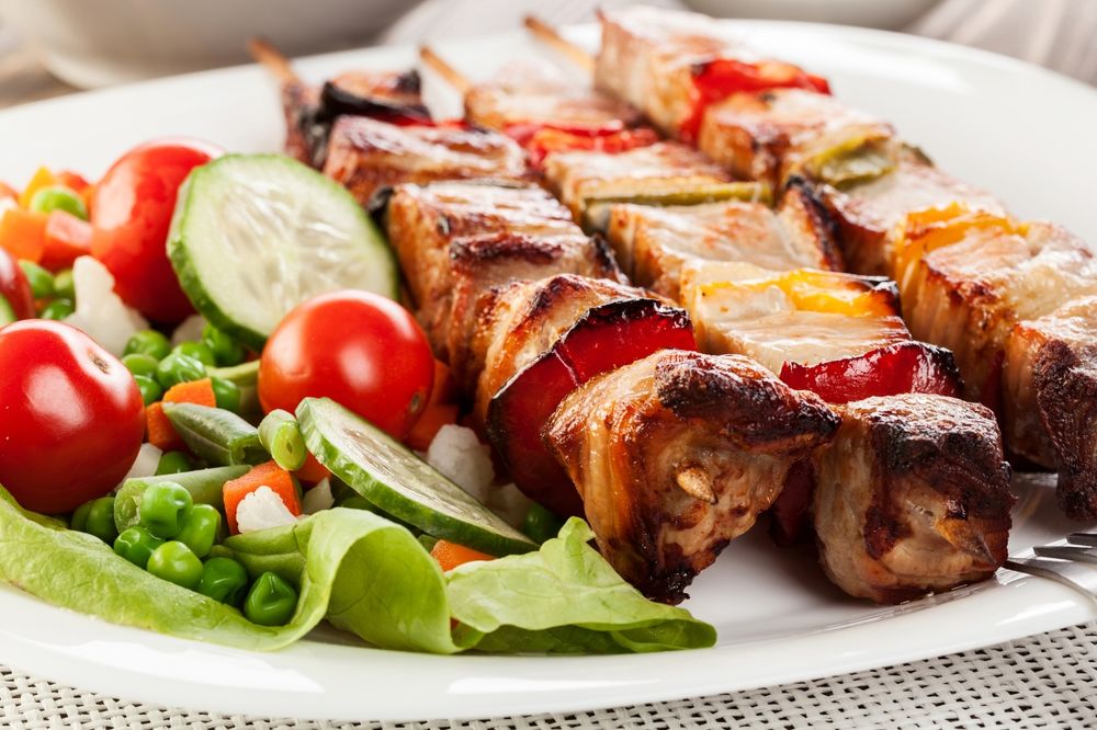Обои для рабочего стола Шашлычки с овощами