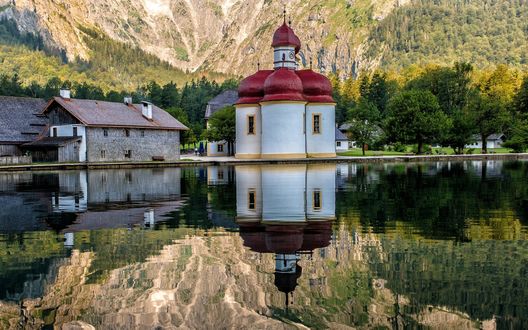 Обои на рабочий стол St Bartholomew Church, Bavaria, Germany / Церковь Святого Варфоломея / Бавария, Германия