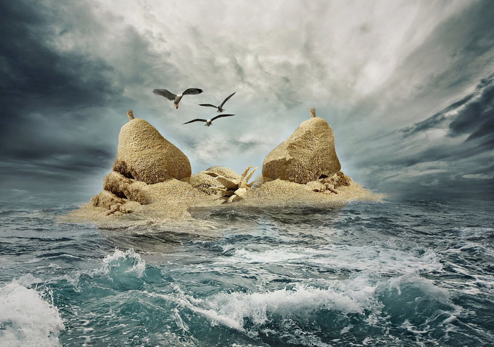Обои для рабочего стола Островок в бурном море над которым кружат чайки, хмурое небо