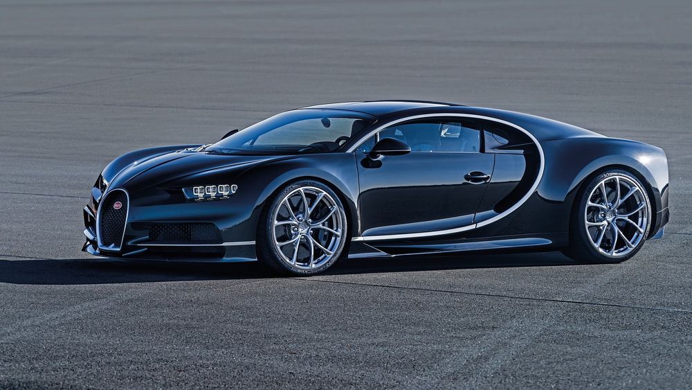 Обои для рабочего стола Гиперкар, 2017, Bugatti Chiron, супер, спортивный автомобиль, бугатти хирон синего цвета на сером асфальте