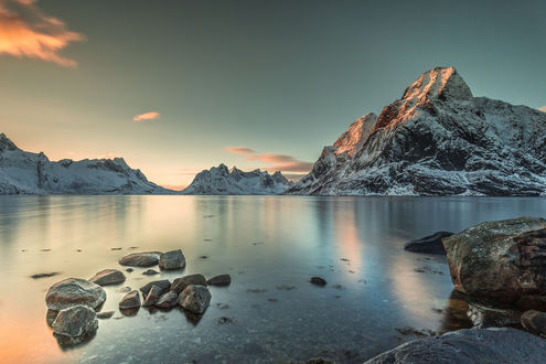 Обои на рабочий стол Остров Хамней, Норвегия / Hamnoy, Norway, by Jerry Fryer