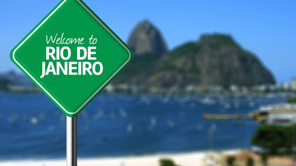 Обои на рабочий стол Дорожный знак Welcome to Rio De Janeiro / Добро пожаловать в Рио Де Жанейро