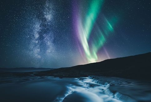 Обои на рабочий стол Северное сияние в небе, Vads&;, Norway / Вадсе, Норвегия. фотограф Mikko Lagerstedt
