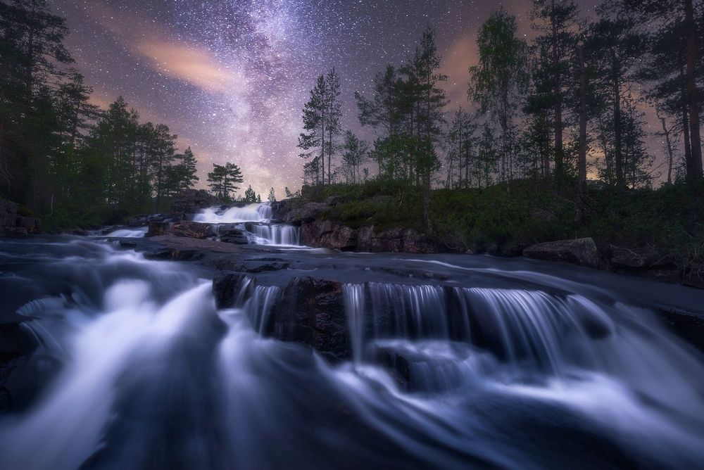 Обои на рабочий стол Водопад в Strømsoddbygda Ringerike Norway Strømsoddbygda Рингерике