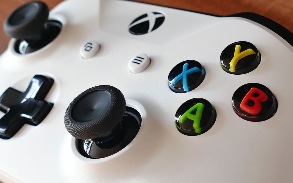 Обои для рабочего стола Белый джостик от приставки Xbox