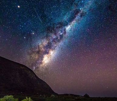Обои на рабочий стол Млечный путь, Южное побережье в New Zealand / Новой Зеландии, фотограф Michael Jordanoff