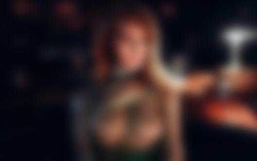 Обои для рабочего стола Российская модель Анастасия Щеглова в полупрозрачном платье