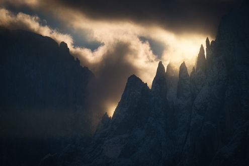 Обои на рабочий стол Зазубренные Italian Dolomites / Итальянские доломиты, фотограф Arild Heitmann