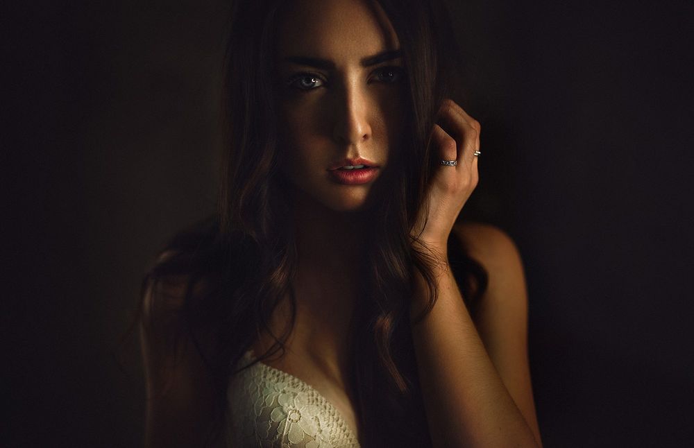 Обои для рабочего стола Девушка с длинными волосами, by The Photo Fiend