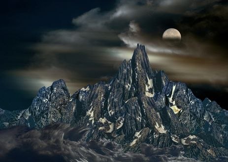 Обои на рабочий стол Горы под ночным небом с луной, фотограф Peter Holme III