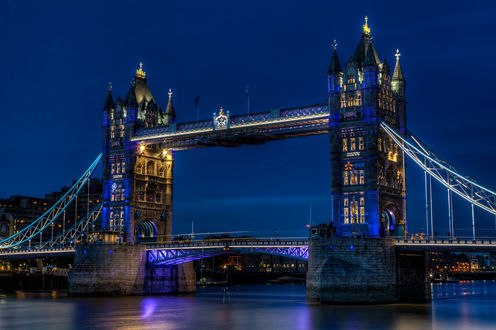 Обои на рабочий стол England, London / Англия, Лондон, вид на Tower bridge / Тауэрский мост ночью с реки Темза / Thames