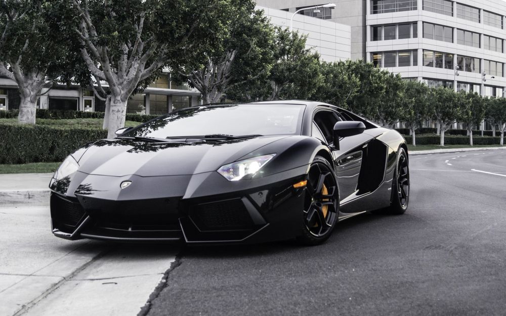 Обои для рабочего стола Автомобиль Lamborghini Aventador