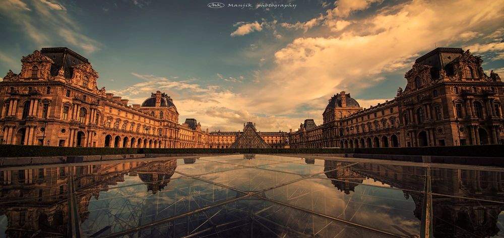 Обои для рабочего стола Le Louvre museum in Paris / Музей Лувр в Париже, Manjik photography