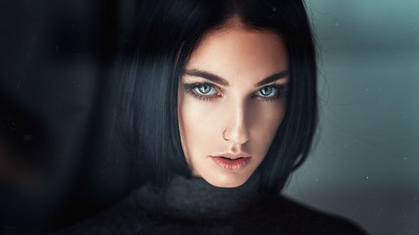 Обои на рабочий стол Модель Алла с красивыми глазами. Фотограф Георгий Чернядьев