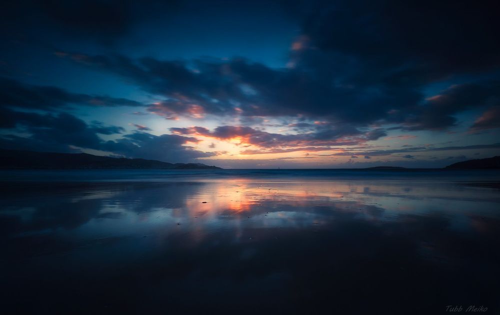 Обои для рабочего стола Небо с облаками и его отражение в воде, фотограф Tubb Meiko