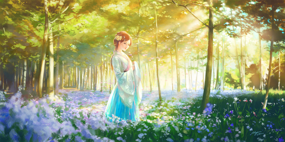 Обои для рабочего стола Восточная красавица в бирюзовом кимоно стоит на лесной поляне среди голубых цветов