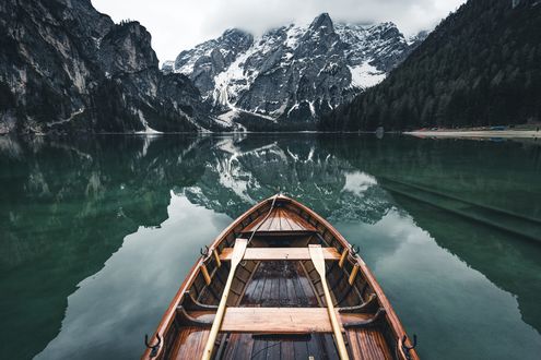 Обои на рабочий стол Лодка на озере, фотограф Johannes Hulsch
