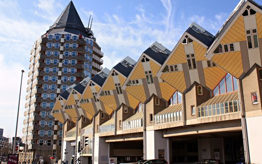 Обои на рабочий стол Необычные дома кубической формы в Роттердаме, Нидерланды