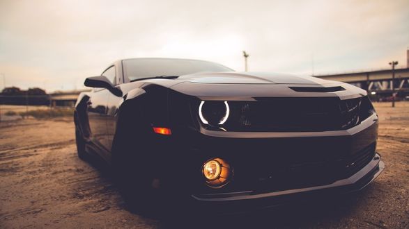 Обои на рабочий стол Chevrolet camaro крупным планом